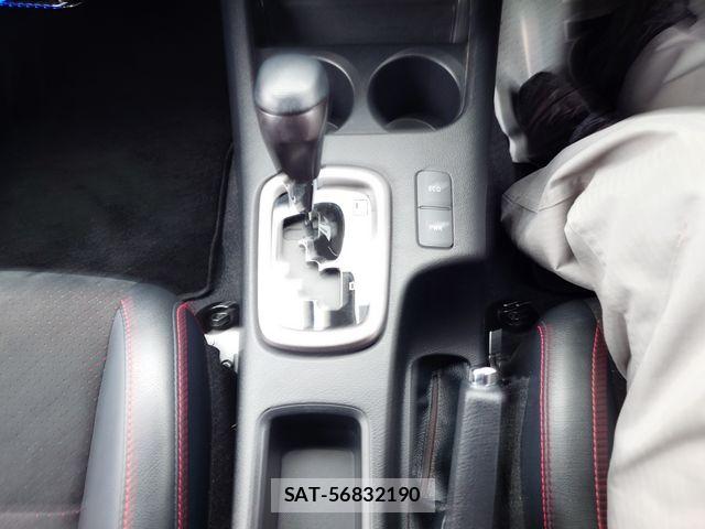 Toyota HILUX 2022-05 6716309-16