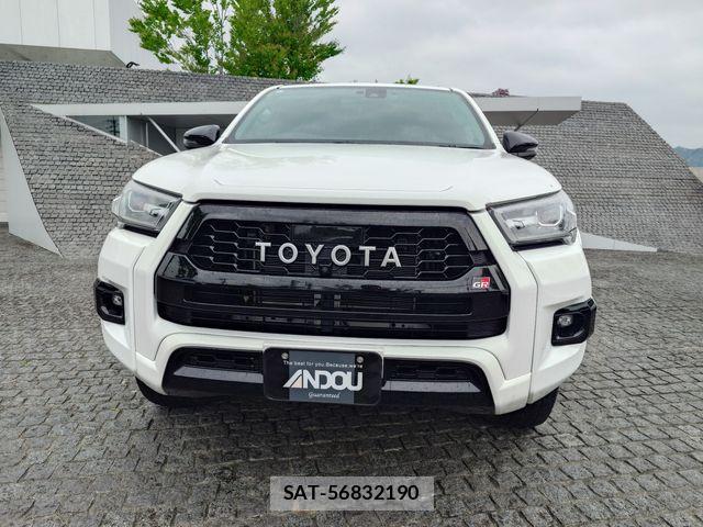 Toyota HILUX 2022-05 6716309-5