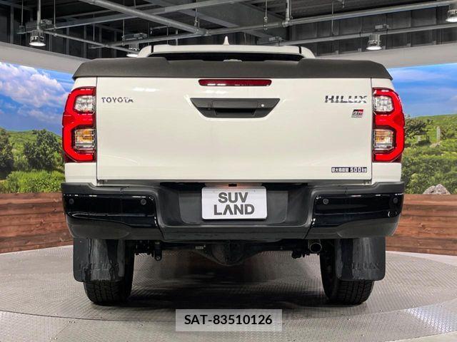 Toyota HILUX 2023-06 6751872-14
