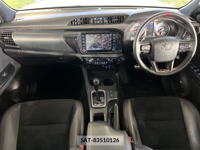 Toyota HILUX 2023-06 6751872-1