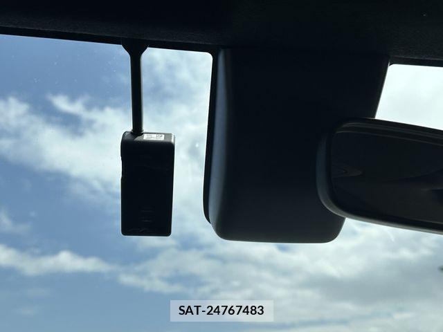 Toyota HILUX 2022-12 6791092-9