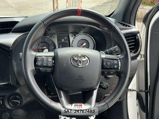 Toyota HILUX 2022-12 6791092-13