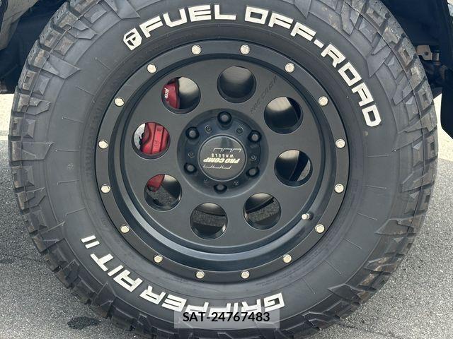 Toyota HILUX 2022-12 6791092-18