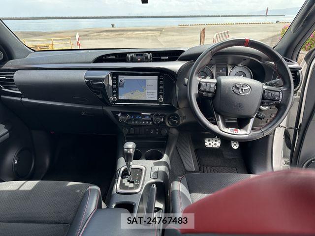 Toyota HILUX 2022-12 6791092-1