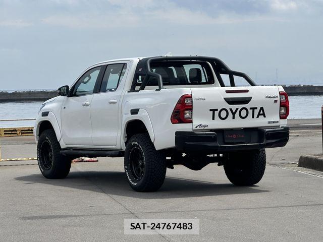 Toyota HILUX 2022-12 6791092-20