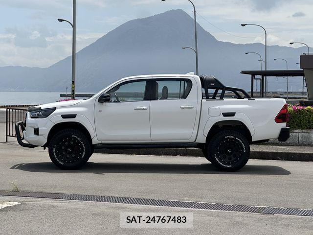 Toyota HILUX 2022-12 6791092-21