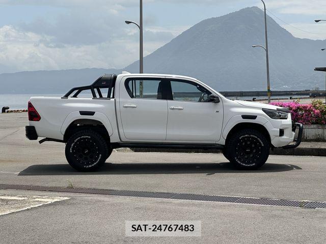 Toyota HILUX 2022-12 6791092-23