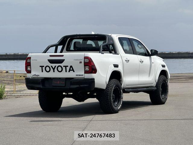 Toyota HILUX 2022-12 6791092-2