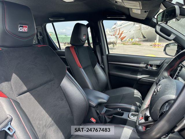 Toyota HILUX 2022-12 6791092-5