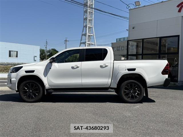 Toyota HILUX 2023-09 6906197-4