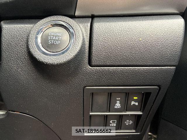 Toyota HILUX 2024-04 6906203-17