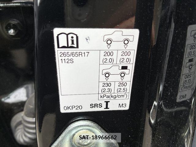 Toyota HILUX 2024-04 6906203-21