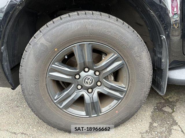 Toyota HILUX 2024-04 6906203-24