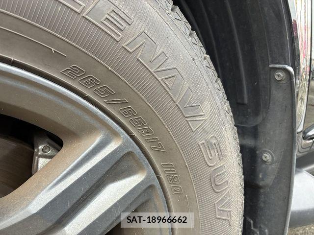 Toyota HILUX 2024-04 6906203-25