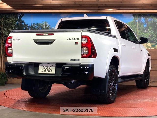 Toyota HILUX 2023-04 6994100-16