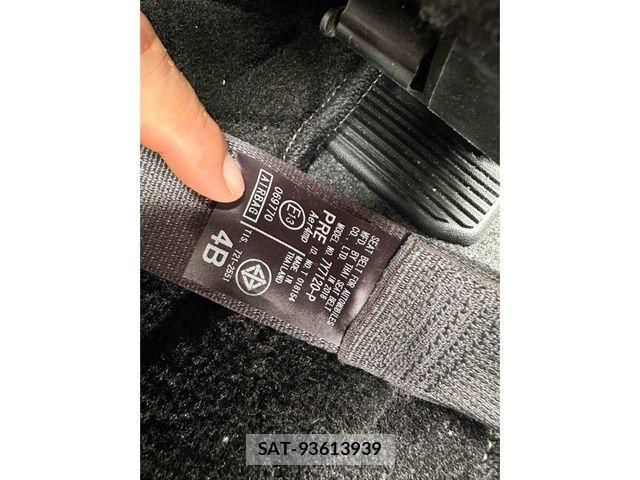 Toyota HILUX 2018-10 6994116-22