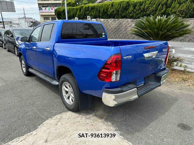 Toyota HILUX 2018-10 6994116-3