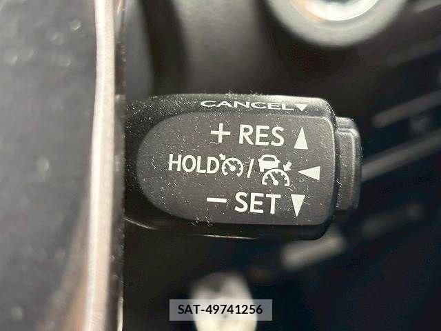 Toyota HILUX 2023-04 6994130-5