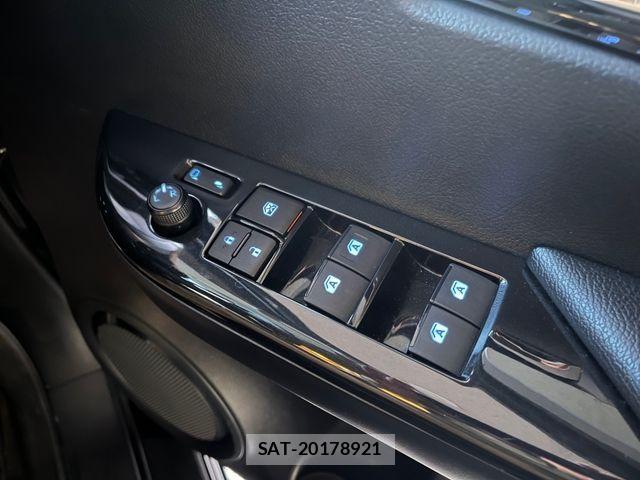 Toyota HILUX 2020-10 7020604-10