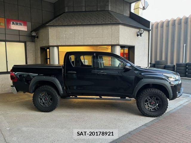 Toyota HILUX 2020-10 7020604-2