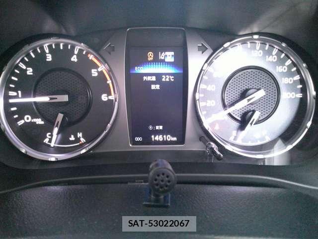 Toyota HILUX 2021-10 7020602-13