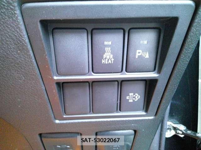 Toyota HILUX 2021-10 7020602-26