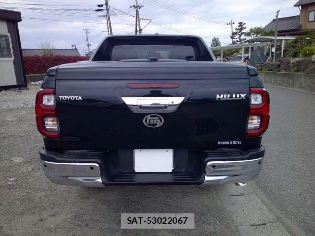 Toyota HILUX 2021-10 7020602-4