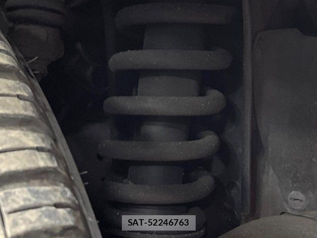 Toyota HILUX 2023-09 7020599-19