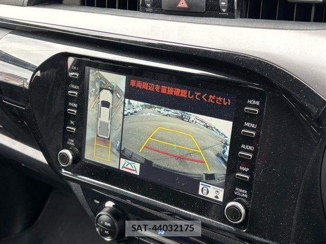 Toyota HILUX 2023-09 7058831-11