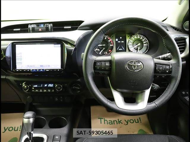 Toyota HILUX 2021-08 7058833-18