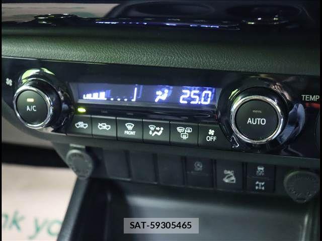 Toyota HILUX 2021-08 7058833-7