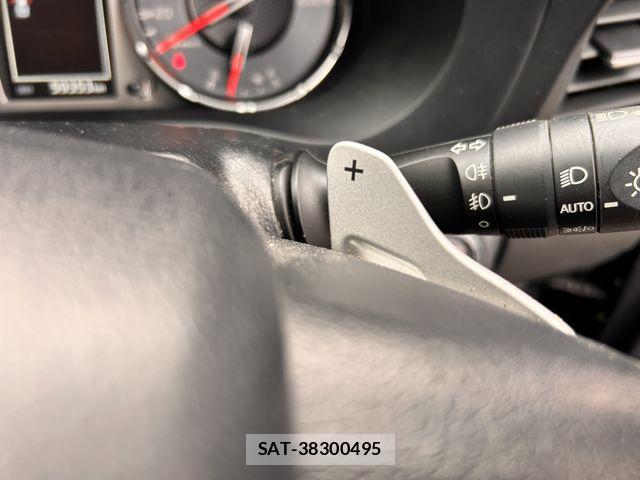 Toyota HILUX 2022-06 7058837-12