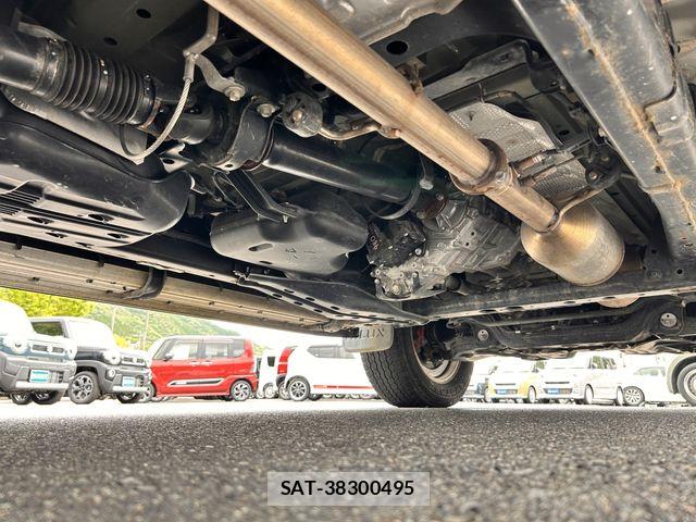 Toyota HILUX 2022-06 7058837-27