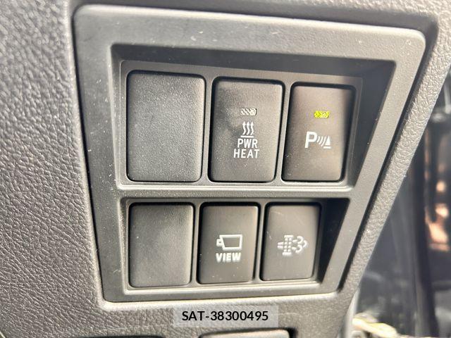 Toyota HILUX 2022-06 7058837-5