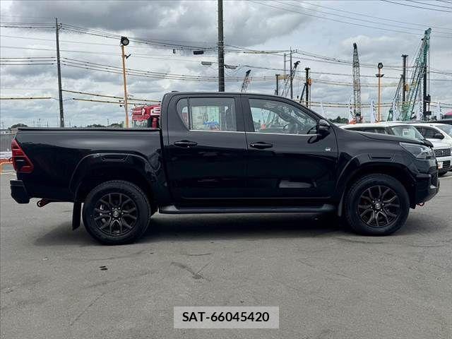 Toyota HILUX 2023-10 7219534-11