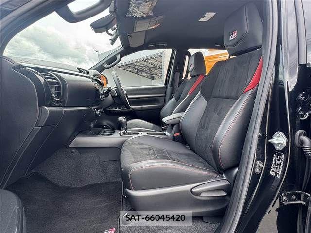 Toyota HILUX 2023-10 7219534-16