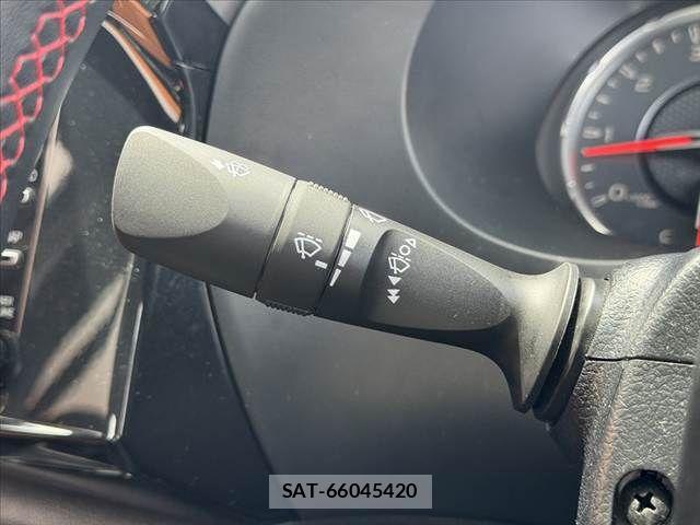 Toyota HILUX 2023-10 7219534-27