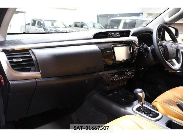 Toyota HILUX 2021-01 7219520-6