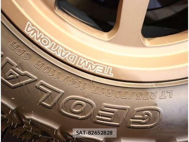 Toyota HILUX 2024-11 7219533-18