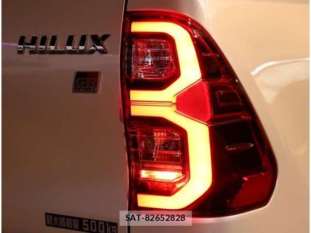 Toyota HILUX 2024-11 7219533-23