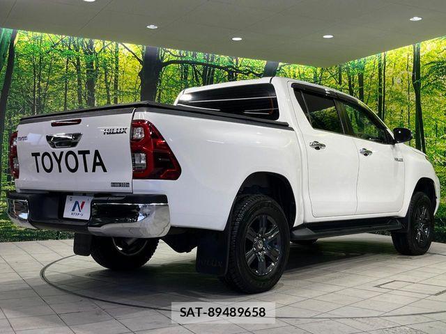 Toyota HILUX 2021-06 7219518-16