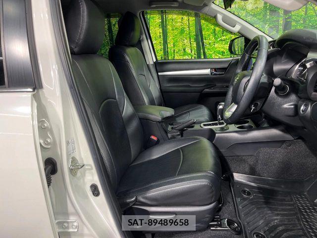 Toyota HILUX 2021-06 7219518-7