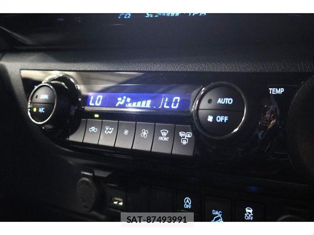 Toyota HILUX 2024-01 7219530-12