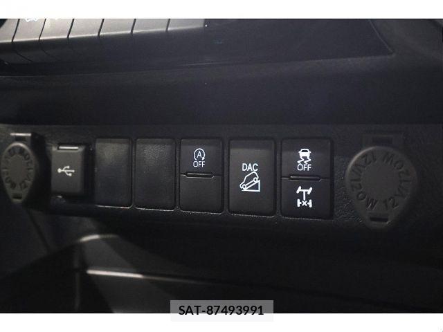 Toyota HILUX 2024-01 7219530-13