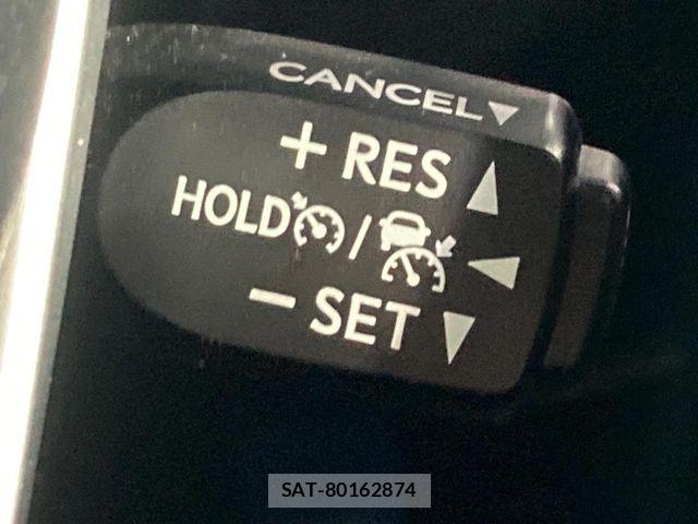 Toyota HILUX 2023-09 7219525-4