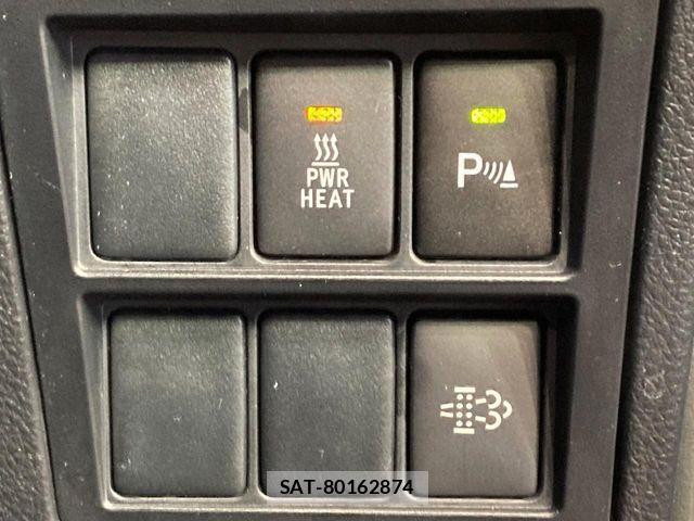 Toyota HILUX 2023-09 7219525-5