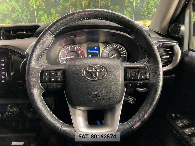 Toyota HILUX 2023-09 7219525-7