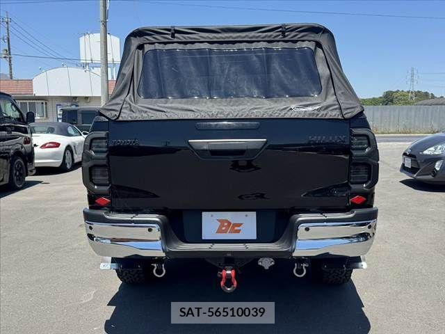 Toyota HILUX 2020-11 7219516-13