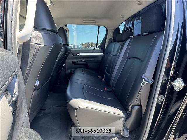 Toyota HILUX 2020-11 7219516-17
