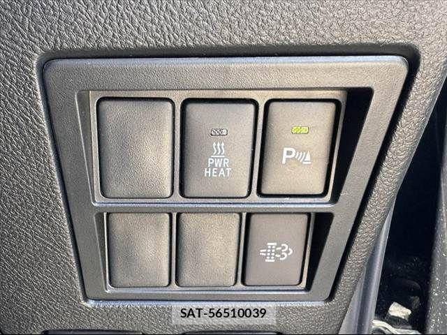 Toyota HILUX 2020-11 7219516-23